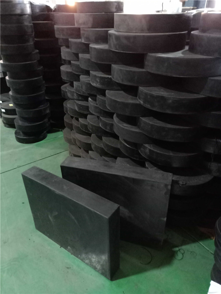 1615937477211918.jpg 533002181516436096.jpg