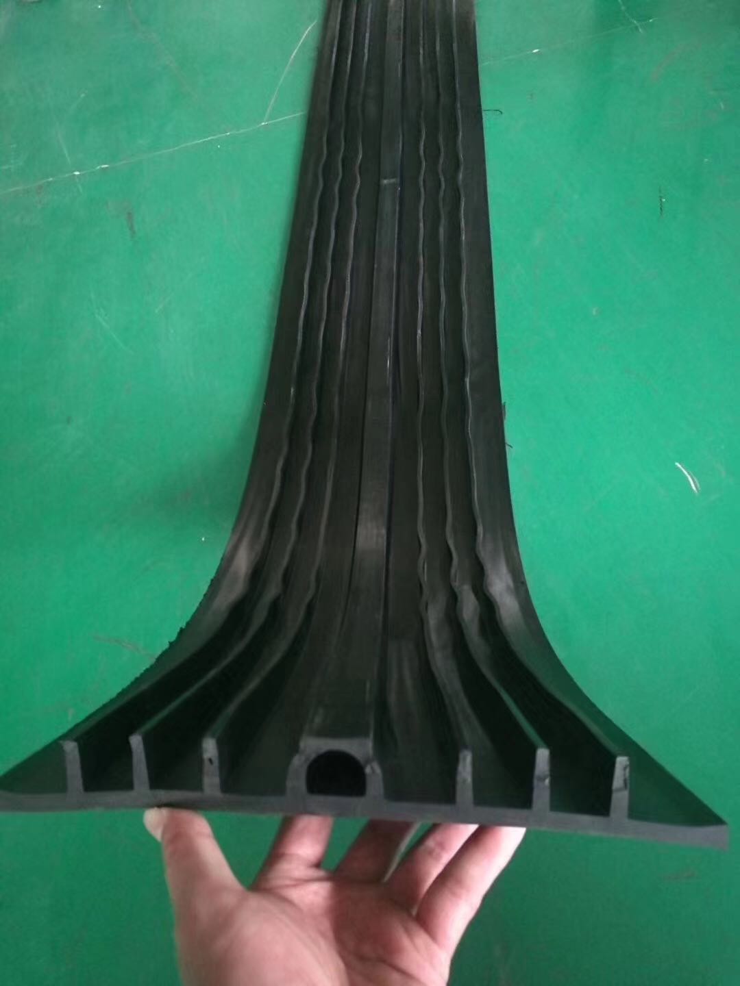 1639472399710097.jpg 59c43bc9f541f09a3a29c00166f34c2.jpg